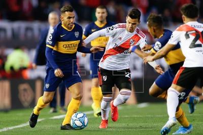 Boca sueña con la remontada ante un River con un poderío que asusta