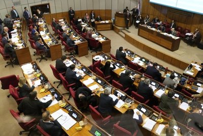 Caso Arrom y Martí: Senado resuelve enviar una Comisión a Finlandia
