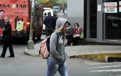 Anuncian martes fresco a cálido con bajas probabilidades de lluvia