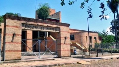 Joven que denunció por acoso a docente de Derecho UNA prestó declaración