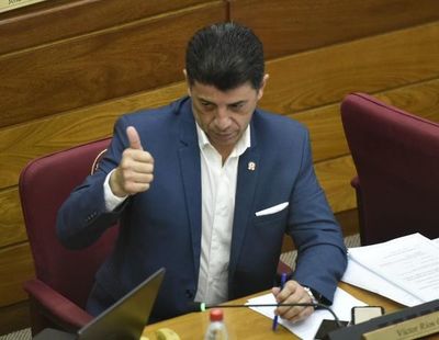 Víctor Ríos teme “consecuencias políticas exageradas” tras polémica por declaraciones juradas