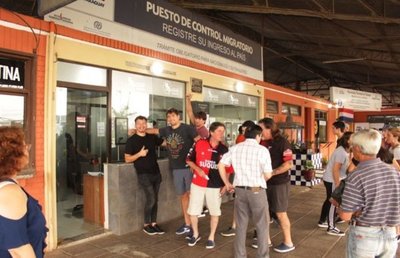 Más de 2.700 hinchas extranjeros ya arribaron para la Sudamericana