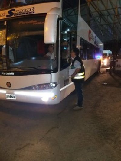 DINATRAN realiza controles en puestos fronterizos ante ingreso masivo de hinchas