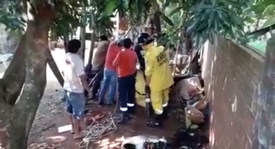 Bomberos rescatan a un niño que cayó a un pozo en Ciudad del Este