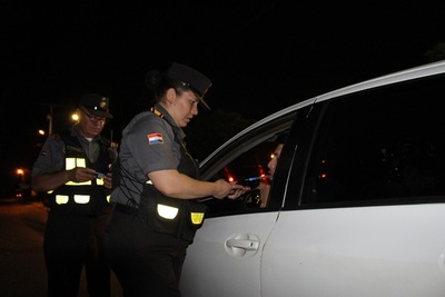 Caminera saca de las rutas a 372 conductores ebrios en una semana