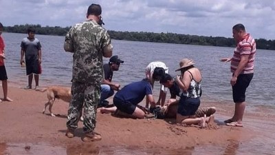 Ayolas; rescataron a un joven del río y lo reanimaron