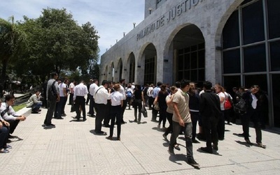 Confirman alto nivel de acatamiento en huelga del Poder Judicial