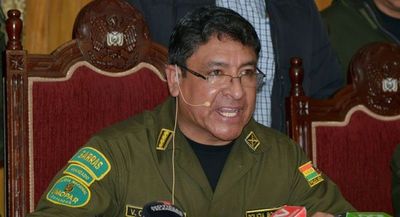 Renunció Yuri Calderón, el comandante nacional de la Policía Boliviana