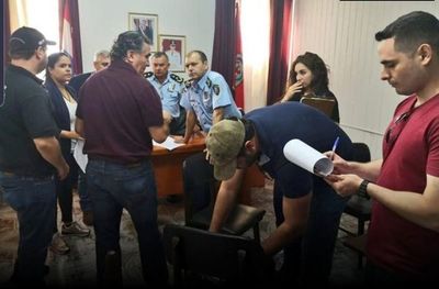 El comisario Nilson Salinas fue liberado hoy tras estar preso por error
