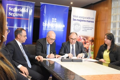 Firman alianza entre Banco Basa y Seguridad Seguros