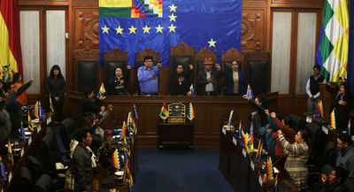 Partido de Evo Morales completa retoma de control de parlamento de Bolivia