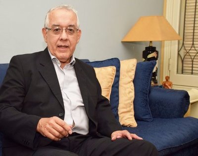 Lezcano Claude: “Cartes tiene inmunidad como senador vitalicio porque no le dejaron asumir como activo”