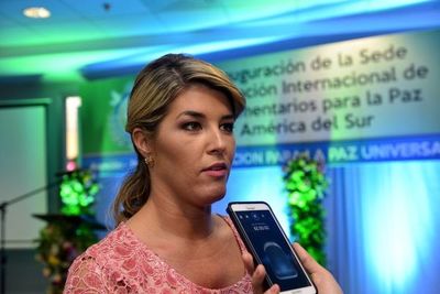 Detienen en EE.UU. a exdiputada Tarragó, sospechosa de lavado de dinero