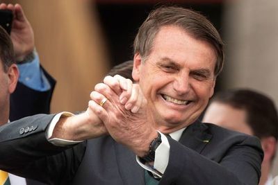 Bolsonaro defiende ley que pretende eximir a policías de eventuales condenas