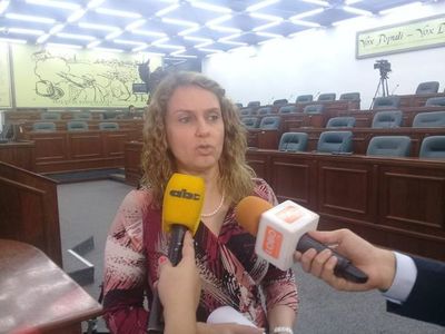 Rocío Vallejo propone rendición en tiempo real de gastos electorales
