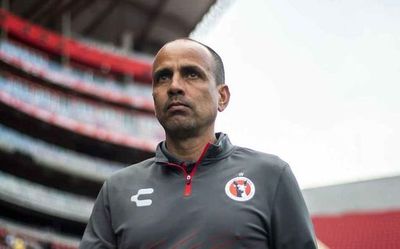 Jorge Rojas se queda sin DT