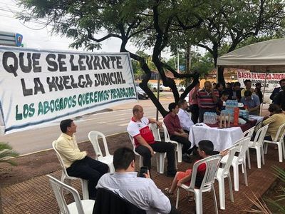Abogados de Ciudad del Este piden fin de huelga judicial