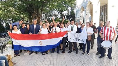 Huelga en Poder Judicial: Sindicalista califica de vandálica la manifestación de abogados