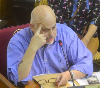 Paraguayo Cubas abusó de la inmunidad que tenía como senador, afirma parlamentaria