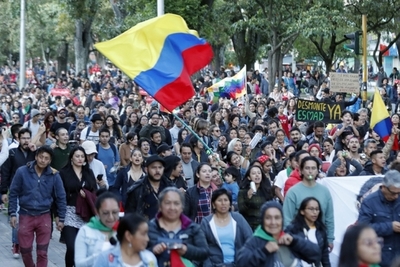 Gobierno de Colombia cede y acepta diálogo
