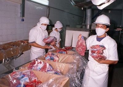Rusia vetará temporalmente importación de carne paraguaya.
