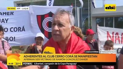 Adherentes al Club Cerro Corá se manifiestan