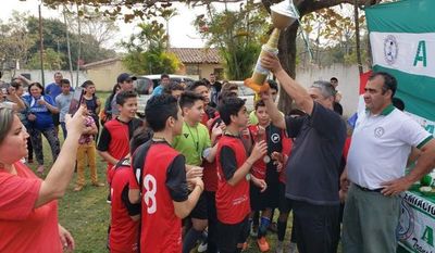 Los Halcones siguen vigentes