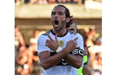 Roque supremo: Amo y señor del fútbol paraguayo