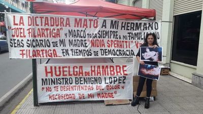 Hija de Joel Filártiga exige indemnización a Hacienda por asesinato de su hermano durante la dictadura