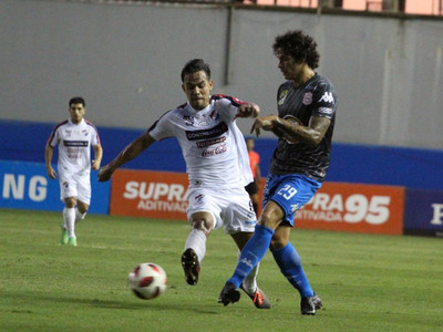 Nacional vence a San Lorenzo y sueña con la clasificación a la Sudamericana