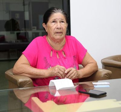Madre soltera, un hijo enfermo y le sacaron la pensión de tercera edad