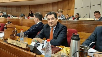 Martín Arévalo: "Mario Ferreiro es un intendente corrupto e ineficiente"