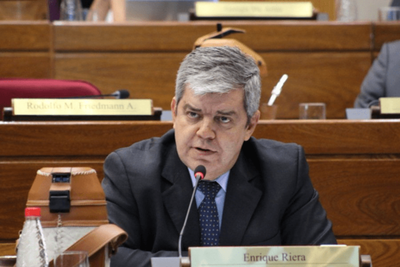 Riera se va con “enorme” gratitud a Cartes y no descarta tercera fuerza en la ANR