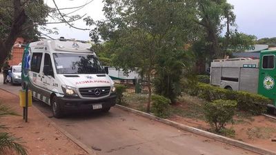 Hospital General de San Lorenzo quedó sin energía eléctrica tras caída de árbol