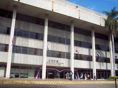 No subirá luz, pero aparecen las sobefacturaciones y los medidores chinos reaparecen en escena