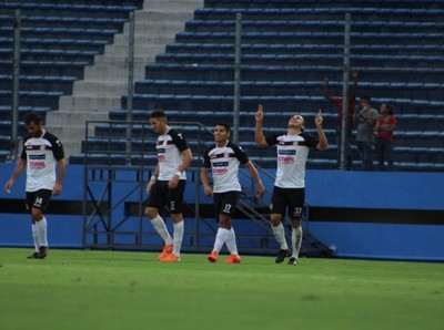 Cerro humillado y Gral. Díaz seguirá en primera