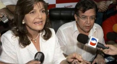 Nicanor usó fondos públicos para financiar campaña de Blanca Ovelar