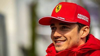 Leclerc firma con Ferrari hasta 2024