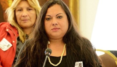 Yren presentó el pesebre "de las familias diversas"