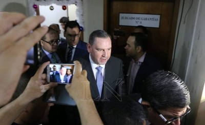 HOY / El proceso por lesión de confianza continúa contra senador Zacarías Irún