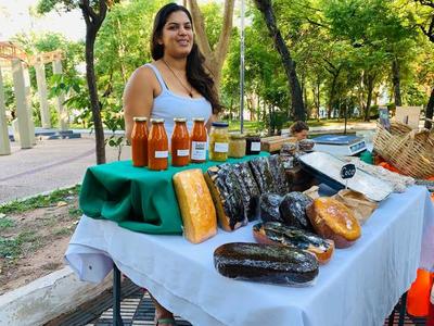 Feria de la Red Agroecológica se realiza en la Plaza Italia