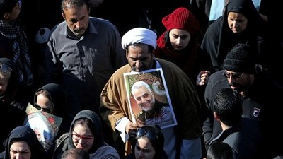 Al menos 35 muertos tras una estampida durante el funeral de Soleimani en Irán