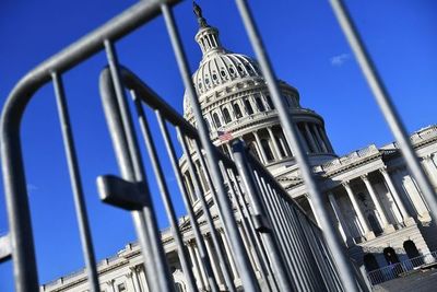 Congreso de EE.UU. vota mañana para limitar acciones militares de Trump en Irán