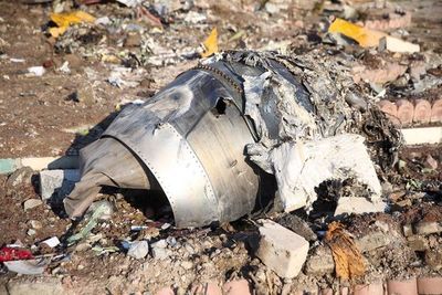 Video "verificado" demuestra que un misil impacta con el avión ucraniano en Irán