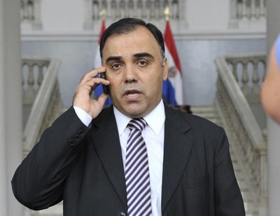 Díaz Verón sí tiene permiso para salir de su vivienda