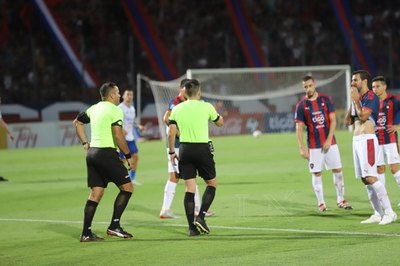 El VAR intervino en La Nueva Olla para la sanción de un penal