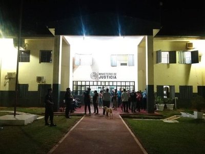 Liberación de Presos: Tras abstenerse a declarar fueron imputados los 32 detenidos