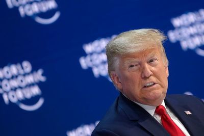 Prosigue juicio político a Trump