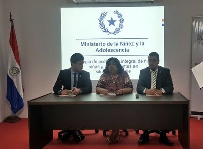 Programa Abrazo beneficia a unos diez mil niños y adolescentes