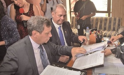 “Para la Fiscalía, Cartes es un ser superior”, sostiene abogado de Ferreiro